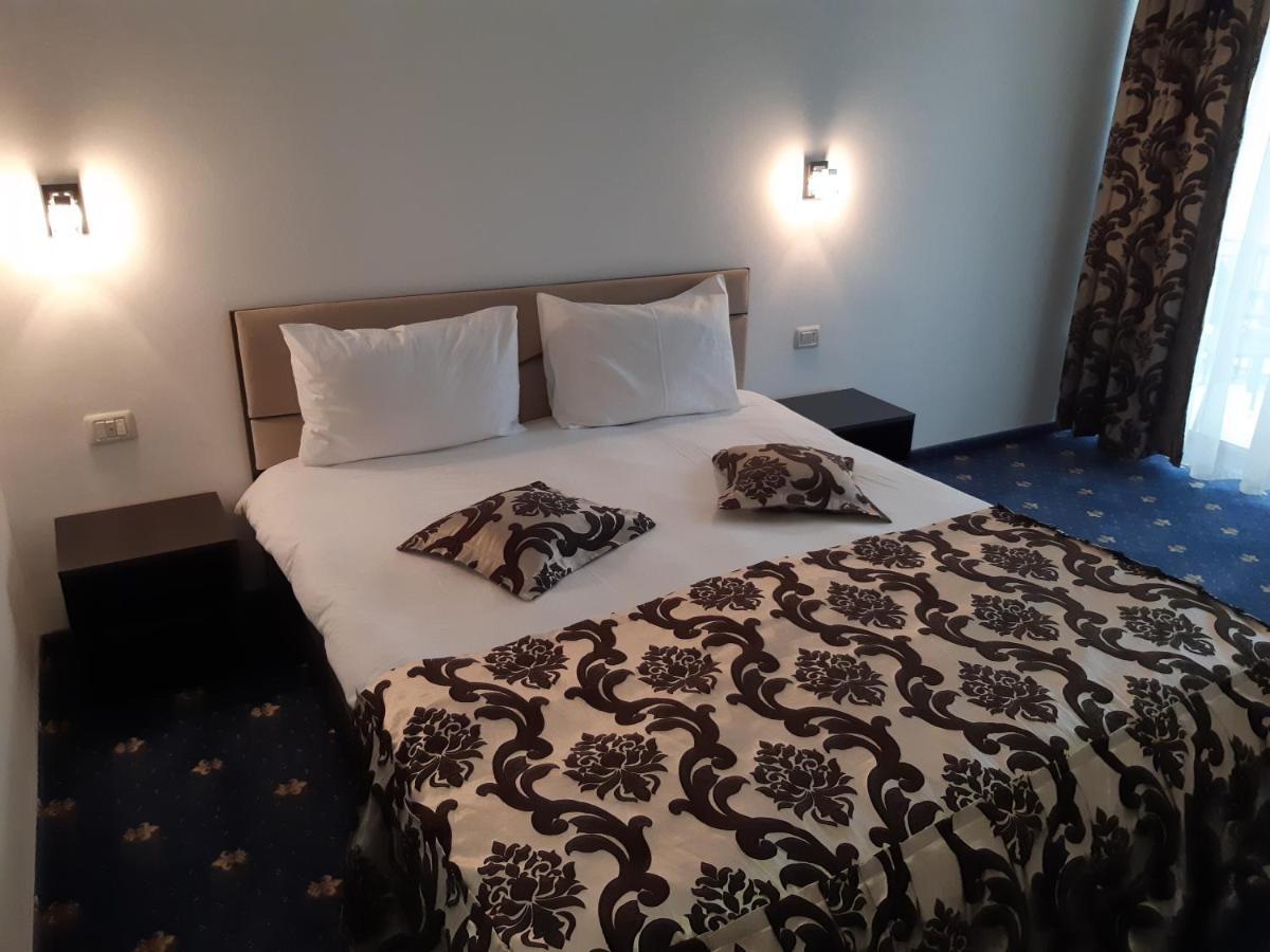 Hotel Ro&Mario Barlad Bîrlad Dış mekan fotoğraf
